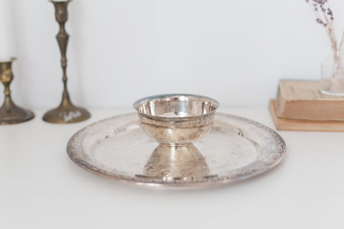 Vintage Oneida Silversmiths Chip and Dip Serving Tray