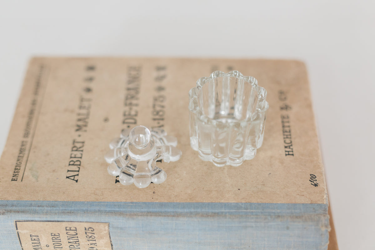 Vintage petit glass Heisey Crystolite Depression Glass Jar