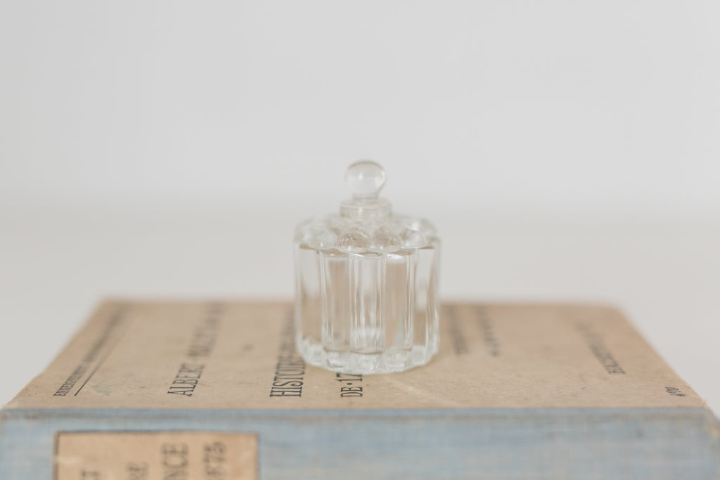 Vintage petit glass Heisey Crystolite Depression Glass Jar