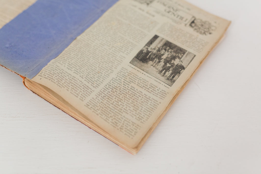 Large Vintage hardbound Italian book from the 1920s